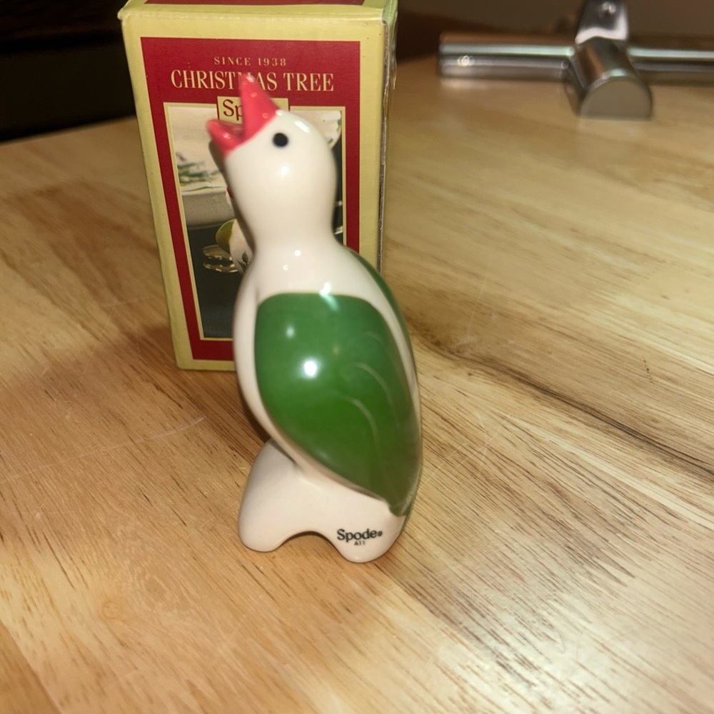 Spode Christmas Tree Pie Bird New in Opened Box 4” Mistletoe Ceramic - Picture 4 of 9